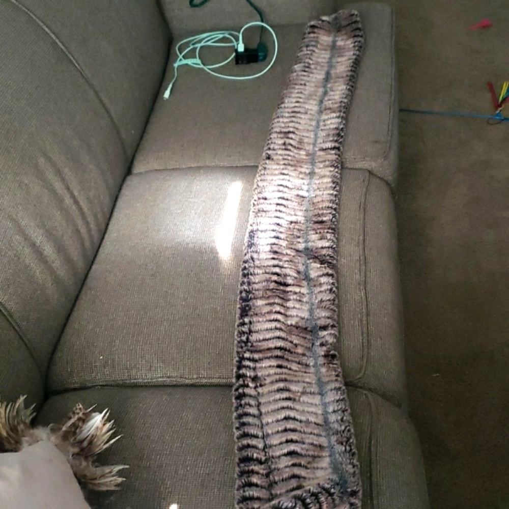 5ft.real fur scarf .was my gmas. UNISEX